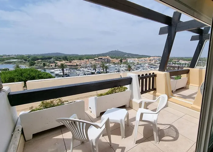 아파트 Cyrene Port Nature 5 아그