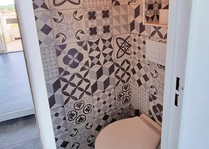 Cyrene Port Nature 5 * 아그